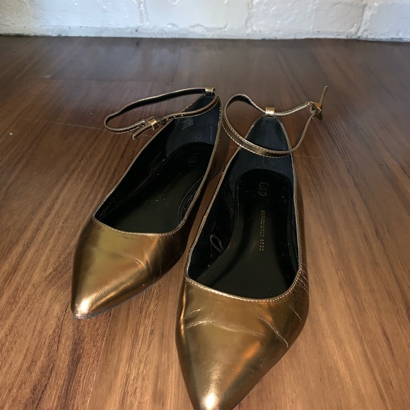 Gold pointed flats - Picture 2 of 4